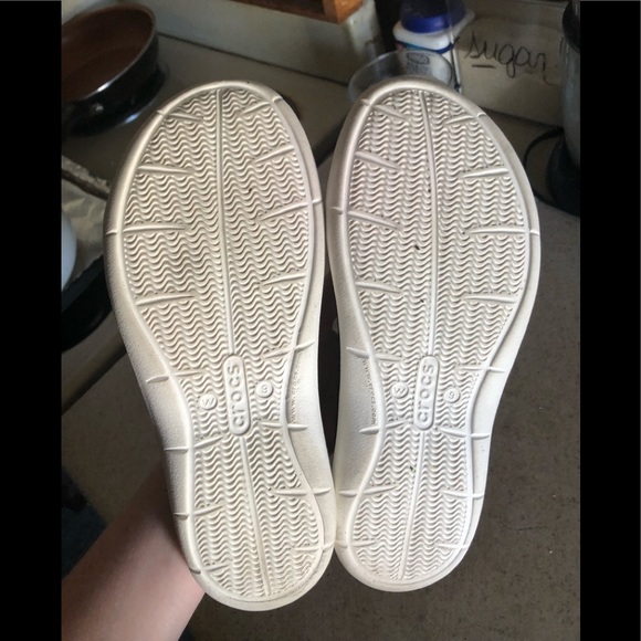 CROCS; slip on sandals - Picture 2 of 4